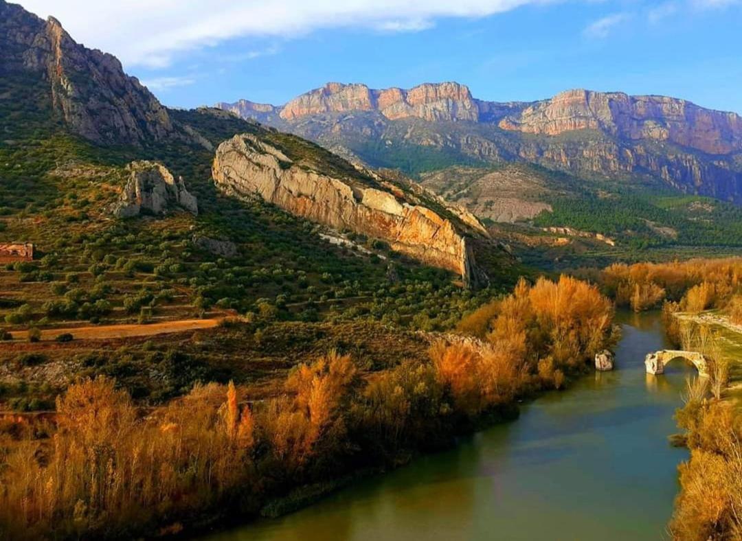 Camarasa Cal Perico, Tourist And Climbing Apartament מראה חיצוני תמונה